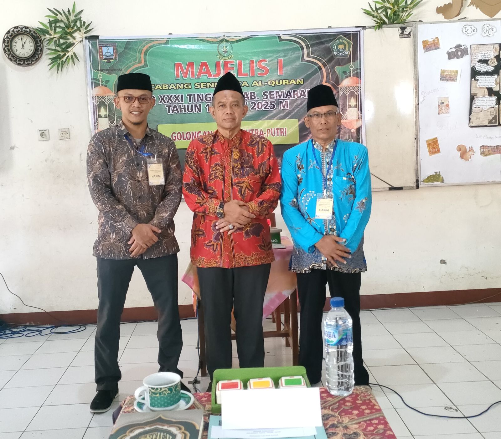 Ustadz Salman bersama dewan hakim Majelis I Cabang Seni Baca Al-Qur'an MTQ ke-XXXI Kabupaten Semarang 2025