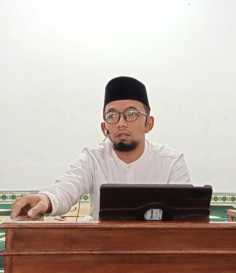Potret Ustadz Arjun Kamal Rusyda, Lc., mudir MTI Pondok Pesantren Al Maka Getasan