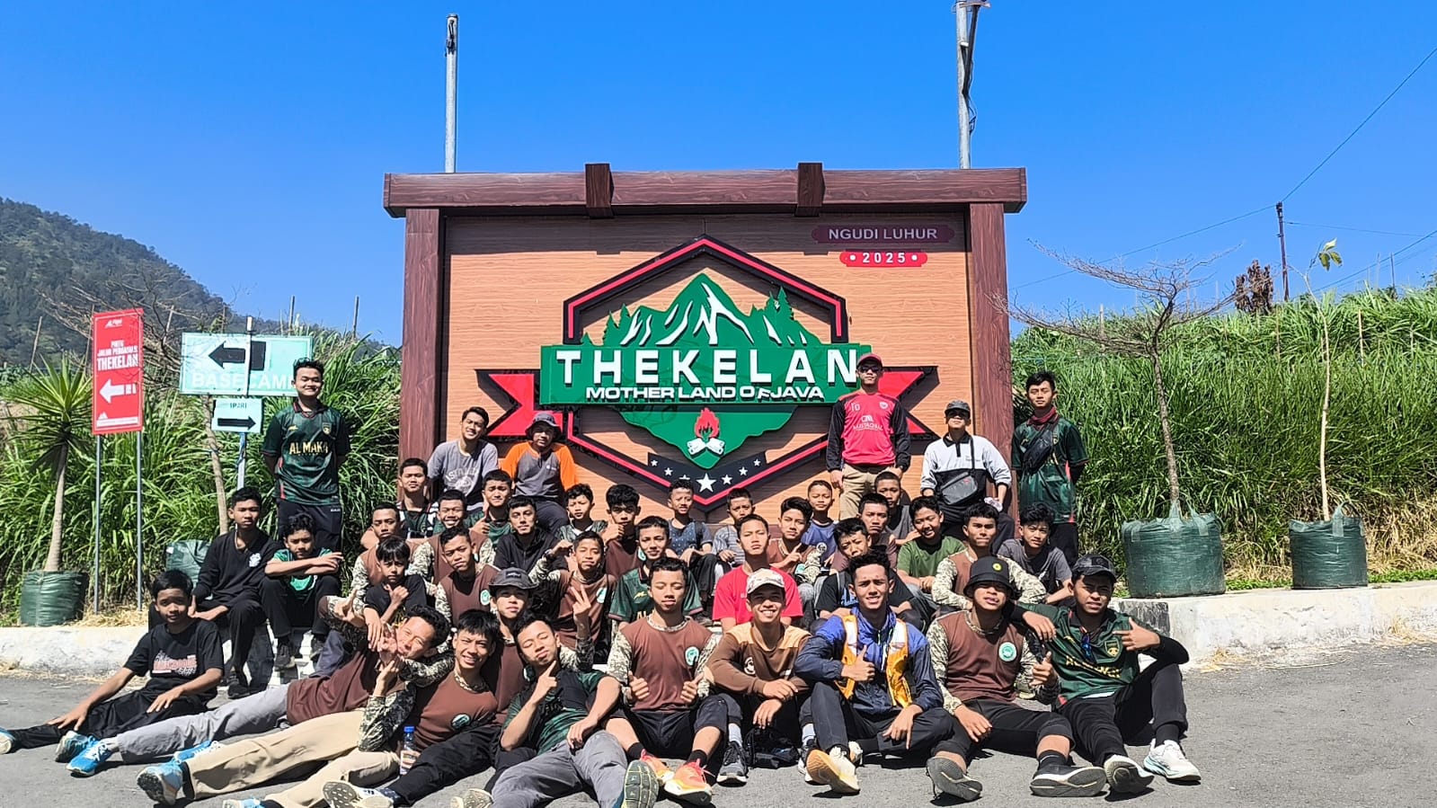 Cross Country Kecamatan Getasan: Bagaimana Pesantren Al Maka Bentuk Santri Lewat Jalan-Jalan dan Hiking