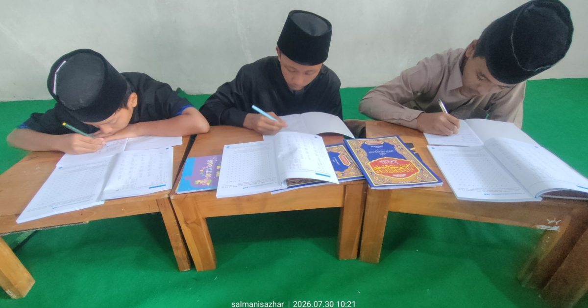 "Lulusan Pondok Nanti Kerja Apa?": Materialisme di Balik Pertanyaan yang Wajar